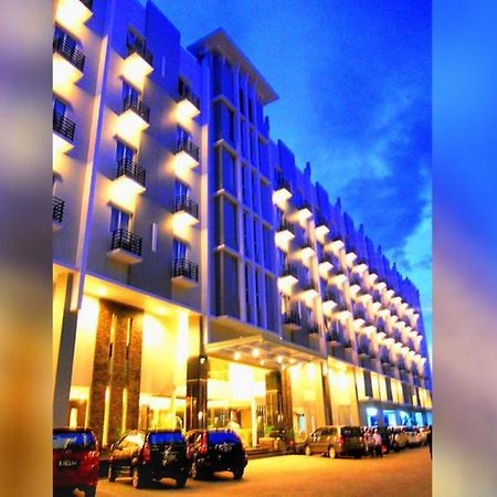 Orchardz Hotel Ayani Pontianak Exteriér fotografie