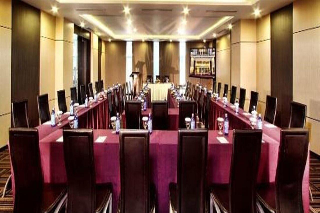 Orchardz Hotel Ayani Pontianak Exteriér fotografie