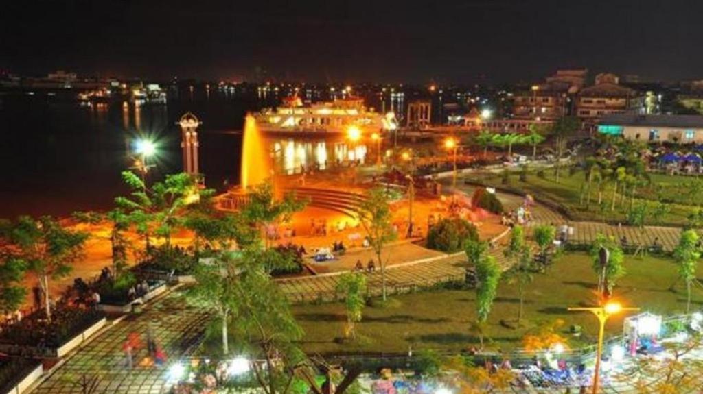Orchardz Hotel Ayani Pontianak Exteriér fotografie