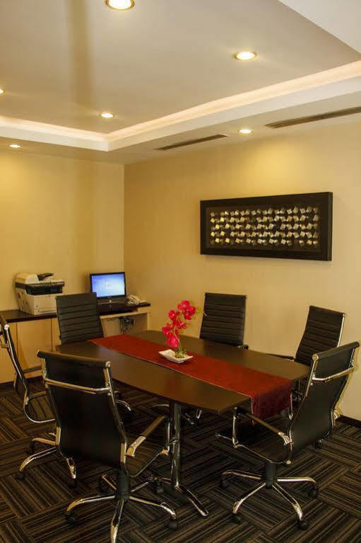 Orchardz Hotel Ayani Pontianak Exteriér fotografie
